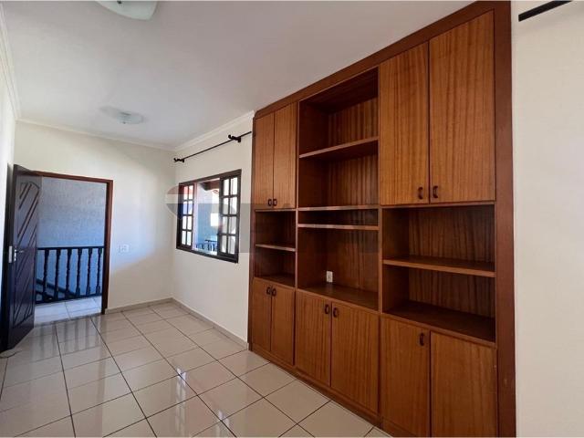 430 Área Útil Casa Alugar, 5 Dormitórios localizado em Rua Inocêncio Poli, 60, Moradia do Sol, Itupeva, São Paulo, 13295055 | Brasil