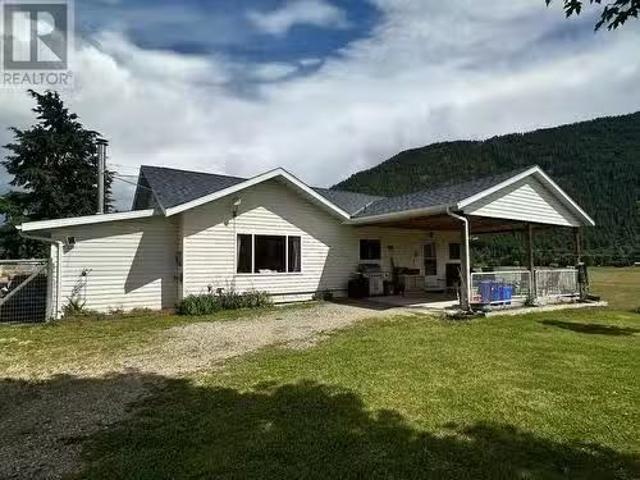 430 Atwood Road, Grand Forks, BC, V0H 1H9 house for sale Li.