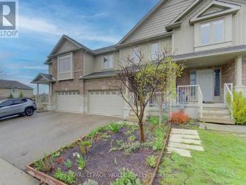 430 Avens Street, Waterloo, ON, N2V 0B5 house for sale | Listing ID X13063 | Royal LePage