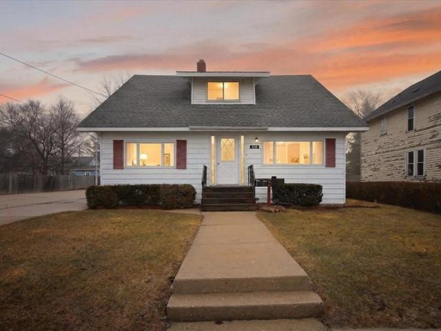 430 Bridge Ave, Alma, MI 48801