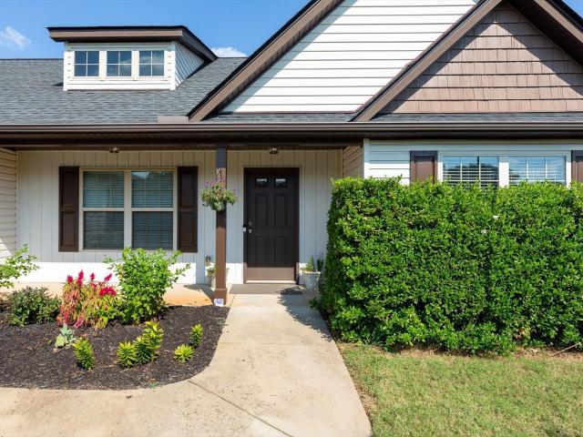430 Peaksview Drive