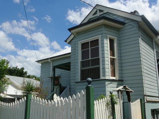 4/30 Raven Street