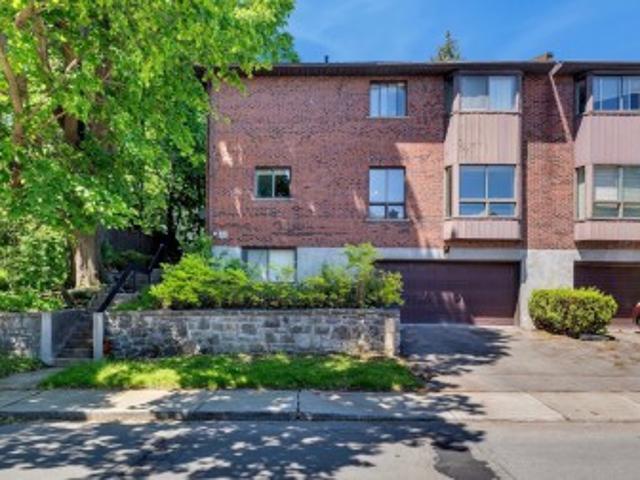 4315 Av. Montrose, Westmount, QC, H3Y 3K6 house for sale | Listing ID 14828 | Royal LePage