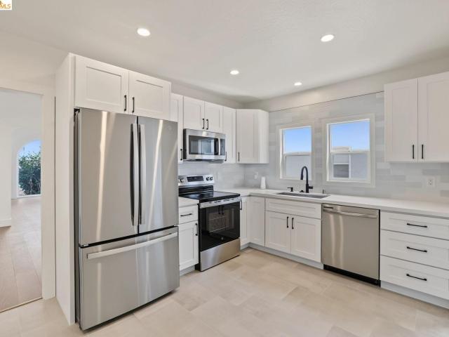 4315 Fleming AVE