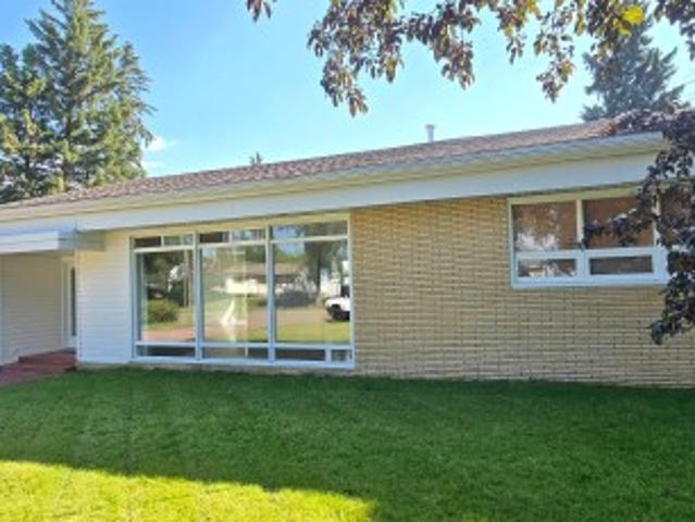 4317 50 Street, Vegreville, AB, T9C 1B7 house for sale | Listing ID E4502 | Royal LePage