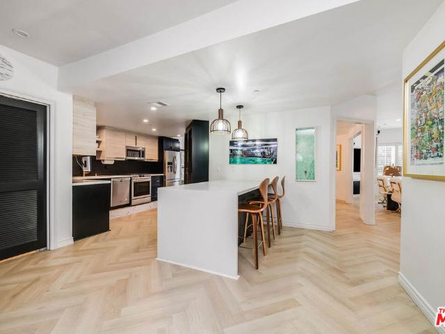 4310 Cahuenga Boulevard 104