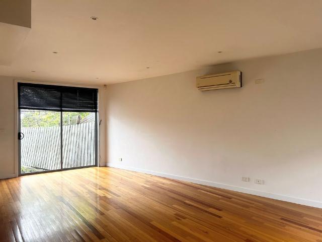 4/31 Devon Road, Pascoe Vale VIC 3044