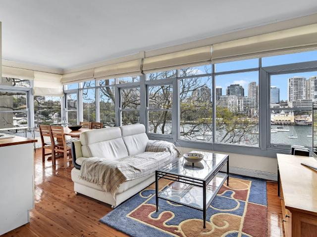 4/31 East Crescent Street MCMAHONS POINT NSW 2060