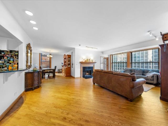 431 S Dearborn Street # 1204