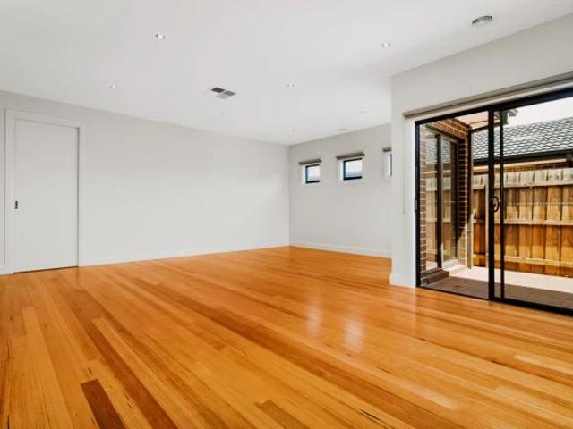 4/31 Upton Street, Altona, Melbourne