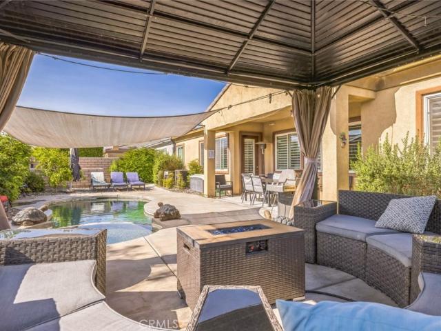43277 Sentiero Drive