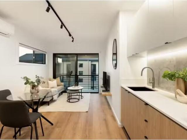 4/327 Hawthorne Rd, Hawthorne Apartment for rent Listed by Ta.