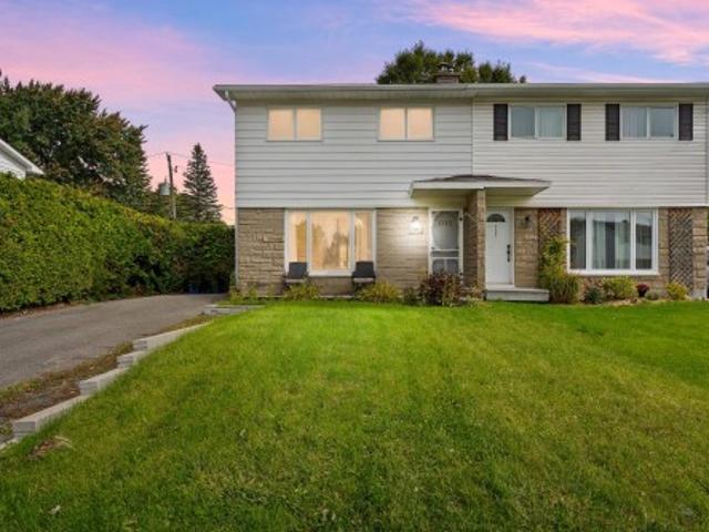 4328 Av. Des Fauvettes, Québec Charlesbourg, QC, G1G 4S3 house for sale | Listing ID 28176 | Royal LePage