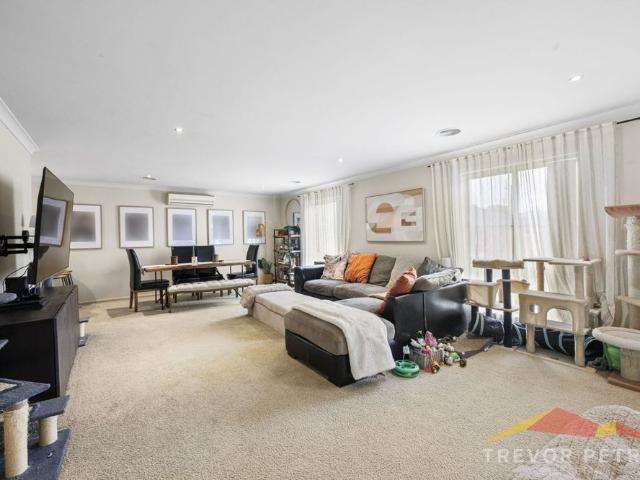 4/320 Joseph St, Canadian VIC 3350