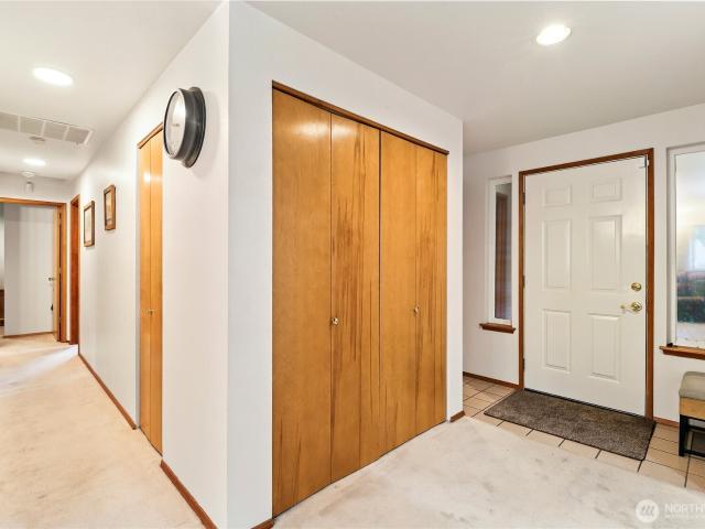 4320 Wellington Loop SE