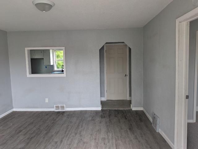 4323 W Fairmount Ave, Unit 4323A