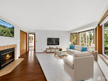 432 3rd Avenue S # B204