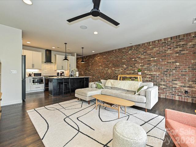 432 E 33rd St, Charlotte, NC 28205 | MLS #4397