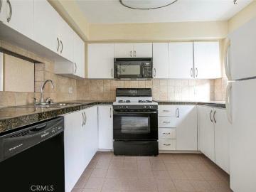 432 N. Kenwood Street #206, Glendale, US, CA