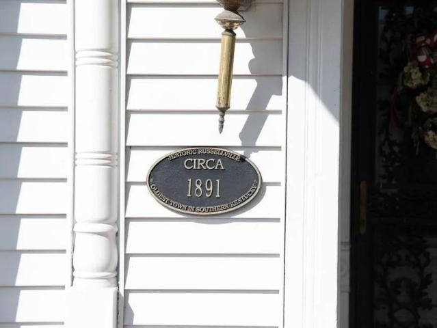 432 Nashville St