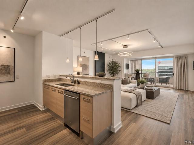 432 S Washington Avenue # 806
