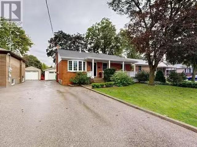 432 Paliser Crescent N, Richmond Hill, ON, L4C 1R6 house for.