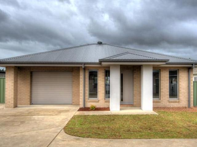 432a Douglas Road, LAVINGTON NSW 2641