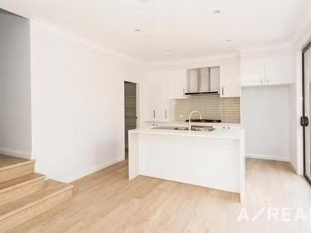4/336 George Street, Doncaster, VIC 3108