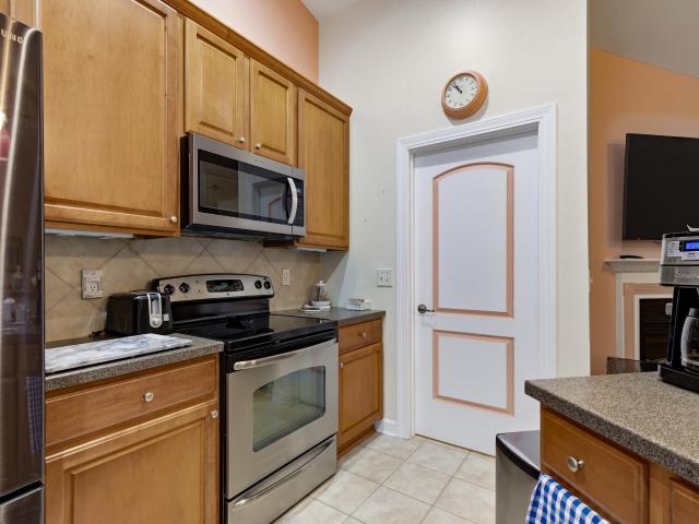 4337 Marshwood Dr