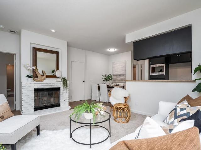 4338 Montalvo 3