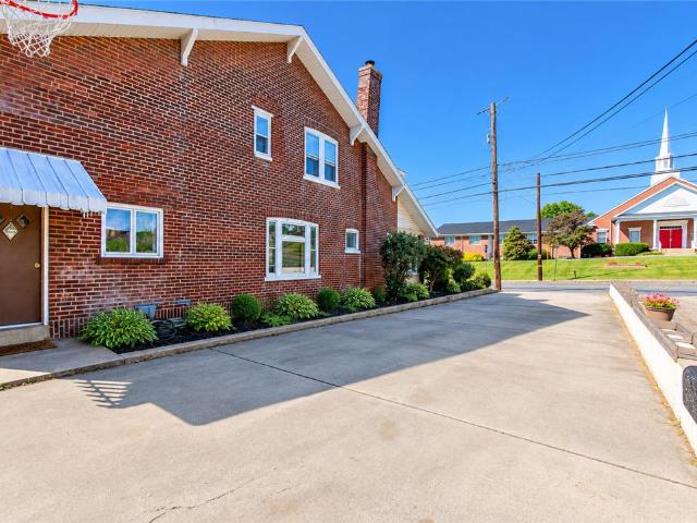 4330 Main Street
