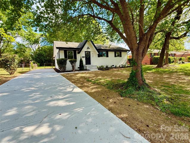 4330 Colebrook Rd, Charlotte, NC 28215 | MLS #4362
