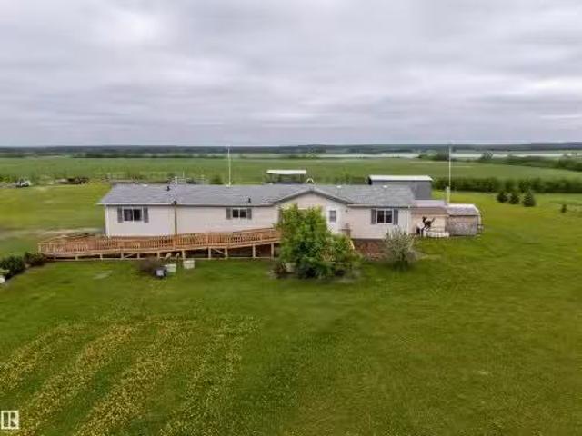 43313 Twp Rd 615A, Rural Bonnyville M. D. AB, T9M 1P3 house.