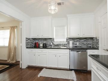 4331 Marina St, Unit B, Houston, TX 77007 | MLS #50277