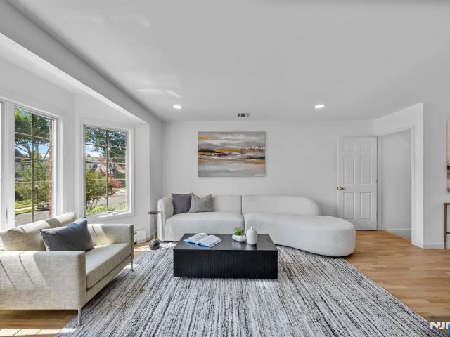 433 1st Street # B