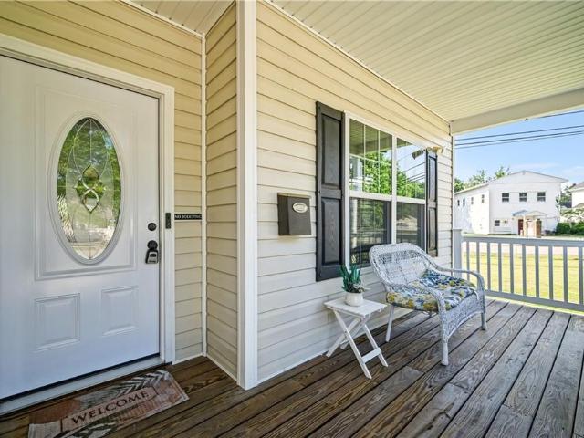 433 Colonial AVE