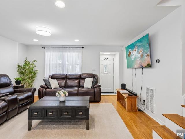 433 Fern Avenue