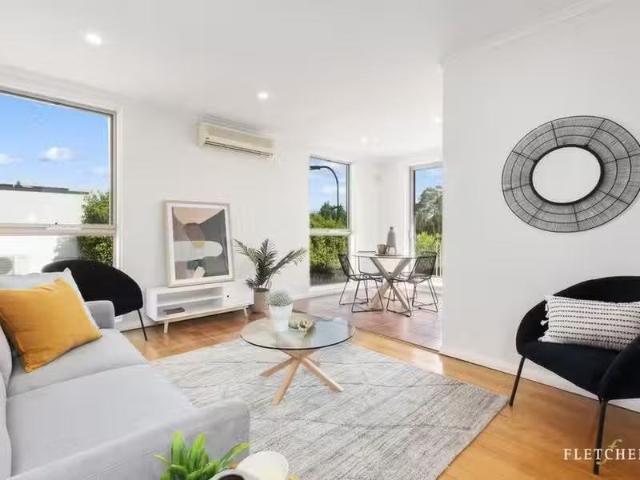 4/33 Howard Street, Glen Iris VIC 3146 Unit For Lease