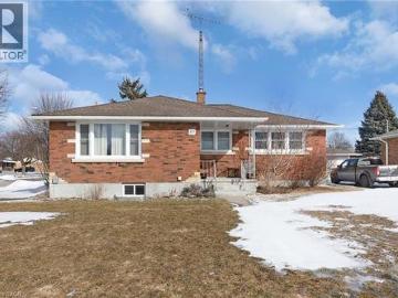 Norfolk County, Ontario - Parking, Air conditioning