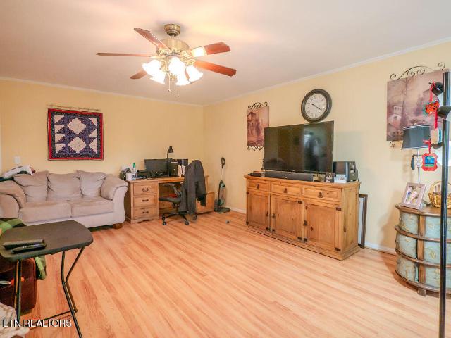 433 Sterling Rd