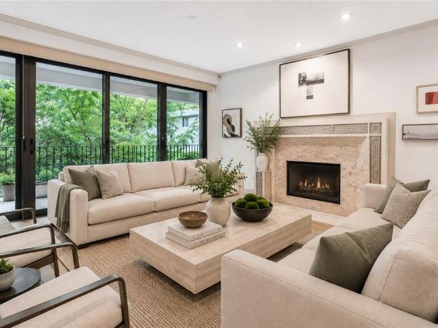 433 Ward Parkway # 1 S