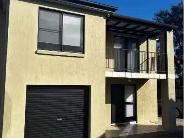 4/345 Armidale Road, TAMWORTH House for rent Listed by Wendy.