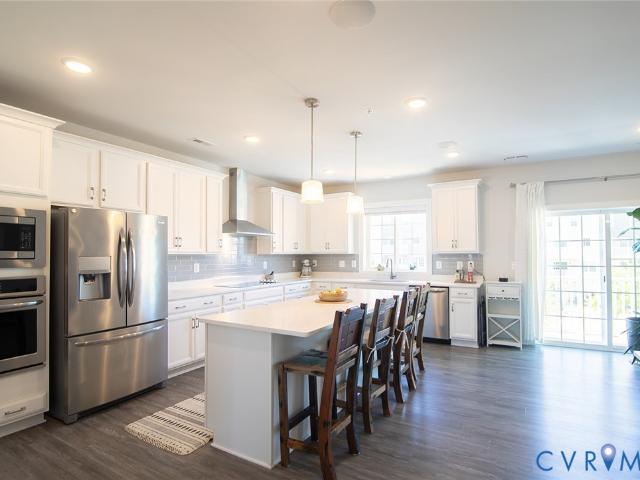4347 Saunders Station Loop B