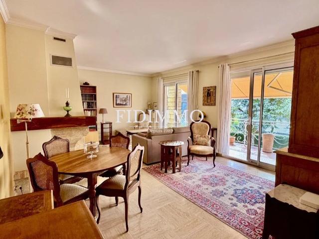 4374 Maison avec vue sur Paris