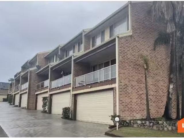 4/34 36 George Street, Belmont Apartment for rent Listed by L.