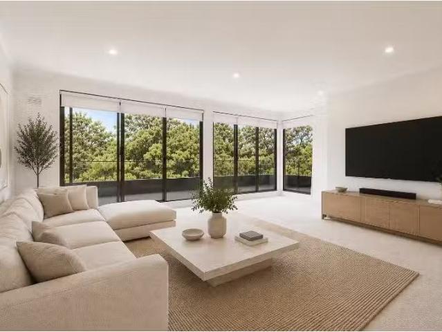 43/4 New Mc Lean Street, Edgecliff Apartment for rent Listed.