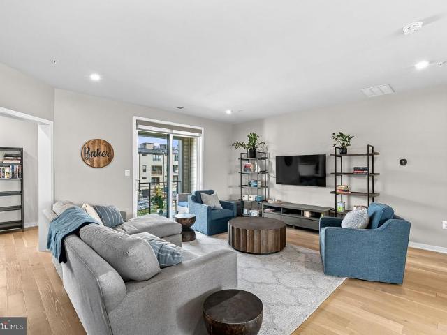 43548 Centergate Drive