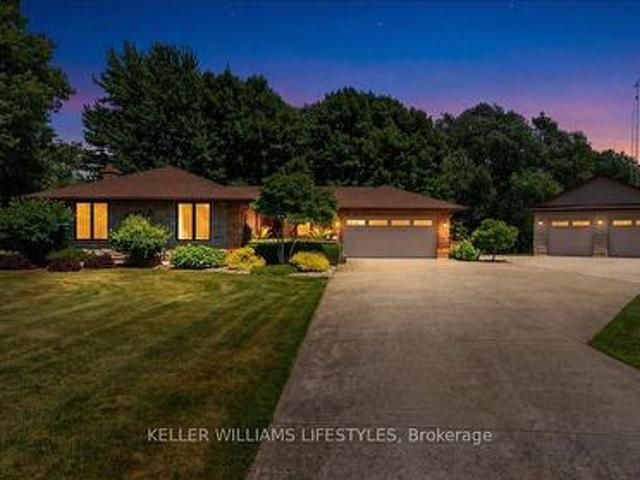 4350 Bluepoint Drive, Plympton Wyoming, ON, N0N 1J6 house for sale | Listing ID X13572 | Royal LePage