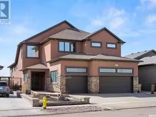 4350 Sandpiper Crescent E, Regina, SK, S4V 1N3 house for sal.