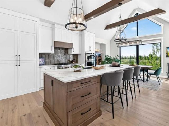 435 Grayling Lane, Rural Rocky View County, AB, T3Z 0G7 Luxury House for sale | Listing ID A2347 | Royal LePage Carriage Trade Luxury Properties